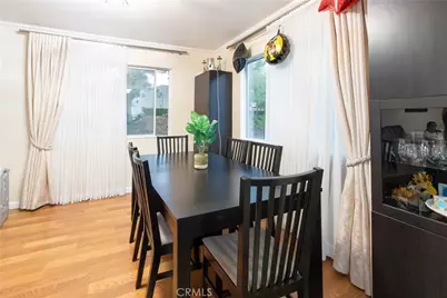 9551 Via Ricardo, Burbank, CA 91504 - Photo 5
