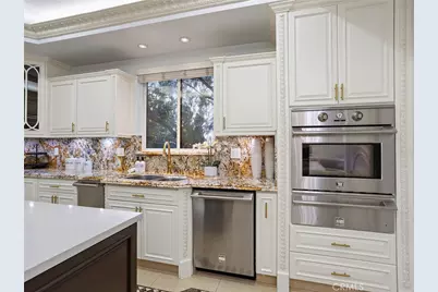 922 E Providencia Avenue, Burbank, CA 91501 - Photo 11