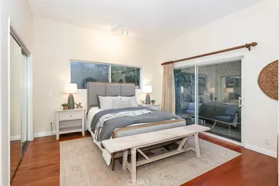 817 10th Street #104, Santa Monica, CA 90403 - Photo 17