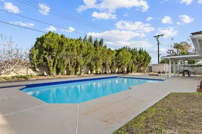 10000 Amestoy Avenue, Northridge, CA 91325 - Photo 33