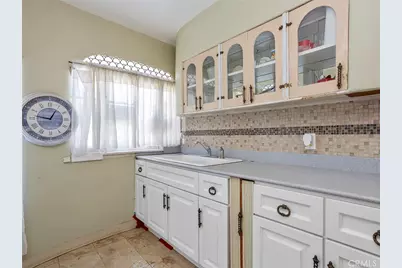 8618 La Tuna Canyon Road, Los Angeles, CA 91352 - Photo 5