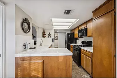 437 E Palm #308, Burbank, CA 91501 - Photo 23