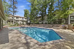 7100 Balboa Blvd, Lake Balboa, CA 91406 - Photo 5