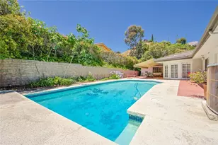 1801 Greenbriar Rd, Glendale, CA 91207 - Photo 11