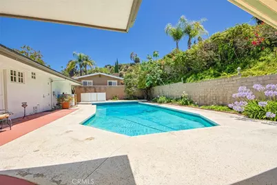 1801 Greenbriar Road, Glendale, CA 91207 - Photo 9