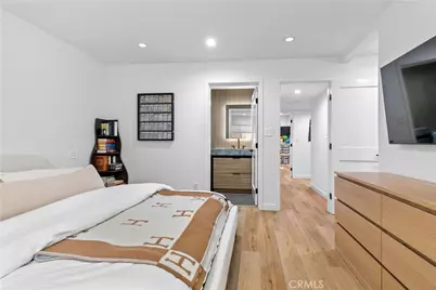 635 E Magnolia #B, Burbank, CA 91501 - Photo 33