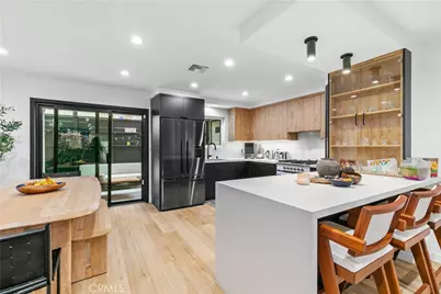 635 E Magnolia #B, Burbank, CA 91501 - Photo 25