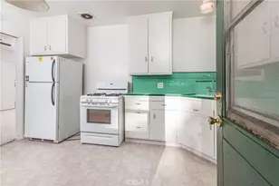 487 E Providencia, Burbank, CA 91501 - Photo 21