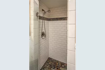 405 N Beachwood, Burbank, CA 91506 - Photo 25