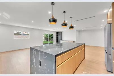 13449 Stagg Street, Panorama City, CA 91402 - Photo 17