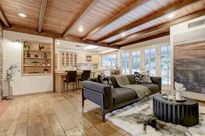 3050 N Lamer, Burbank, CA 91504 - Photo 13