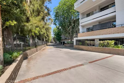 13331 Moorpark Street #206, Sherman Oaks, CA 91423 - Photo 27