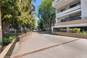 13331 Moorpark St, Sherman Oaks, CA 91423 - Photo 27