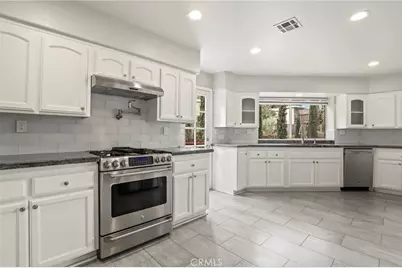 272 Manzanita, Thousand Oaks, CA 91361 - Photo 19