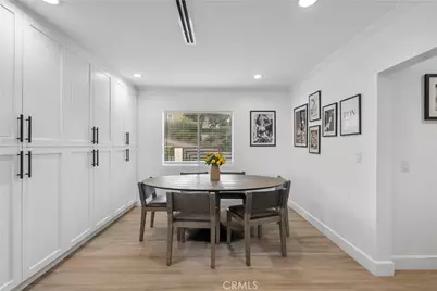 19538 Redwing, Tarzana, CA 91356 - Photo 11