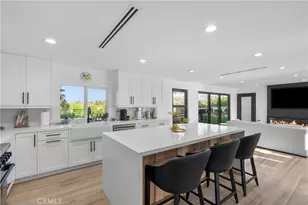 19538 Redwing, Tarzana, CA 91356 - Photo 9