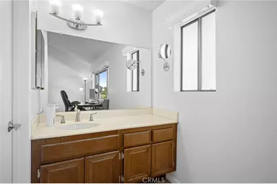 21145 Lassen #3, Chatsworth, CA 91311 - Photo 23