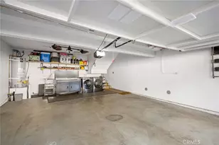 21145 Lassen, Chatsworth, CA 91311 - Photo 27