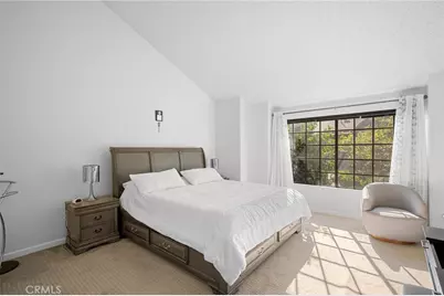 21145 Lassen #3, Chatsworth, CA 91311 - Photo 15