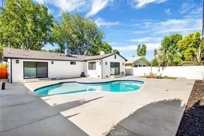 16052 16050 Bahama Street, North Hills, CA 91343 - Photo 3