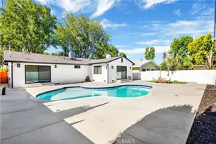 16052 16050 Bahama St, North Hills, CA 91343 - Photo 3