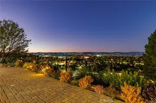 22957 De Kalb Dr, Calabasas, CA 91302 - Photo 33