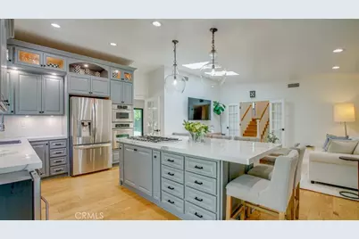 22914 Gershwin Drive, Woodland Hills, CA 91364 - Photo 7