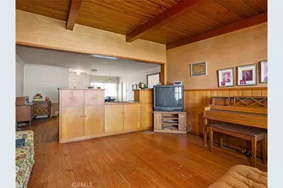 13607 Huston Street, Sherman Oaks, CA 91423 - Photo 19