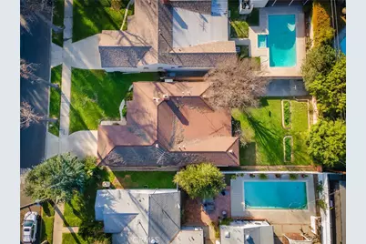 13607 Huston Street, Sherman Oaks, CA 91423 - Photo 39