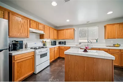 45614 Barham, Lancaster, CA 93534 - Photo 9