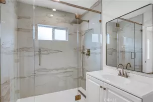7040 Tyrone Ave, Van Nuys, CA 91405 - Photo 15
