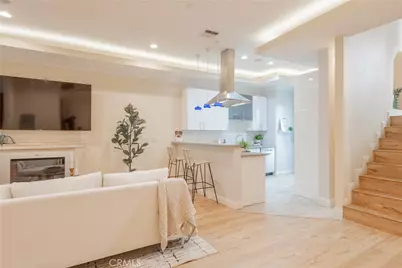 216 N Buena Vista Street #113, Burbank, CA 91505 - Photo 5