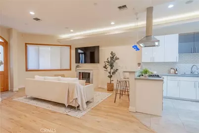 216 N Buena Vista Street #113, Burbank, CA 91505 - Photo 5