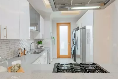 216 N Buena Vista Street #113, Burbank, CA 91505 - Photo 11