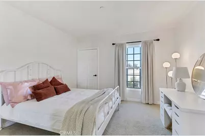 4832 Whitsett Avenue #301, Valley Village, CA 91607 - Photo 5