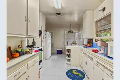 441 Dartmouth Road, Burbank, CA 91504 - Photo 7