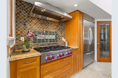 1012 N Sunset Canyon Drive, Burbank, CA 91504 - Photo 5