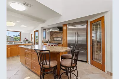 1012 N Sunset Canyon Drive, Burbank, CA 91504 - Photo 3