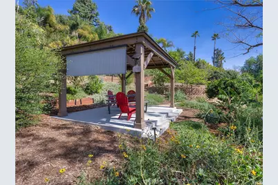 1012 N Sunset Canyon Drive, Burbank, CA 91504 - Photo 51