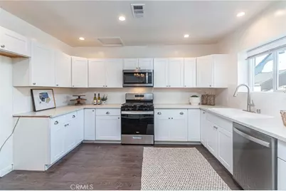 625 N Naomi, Burbank, CA 91505 - Photo 13