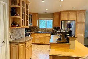 27939 Oakgale, Canyon Country, CA 91351 - Photo 13