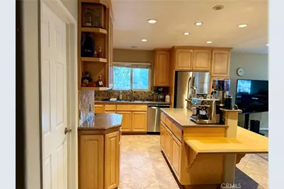 27939 Oakgale, Canyon Country, CA 91351 - Photo 15