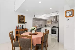 10926 Bluffside Dr, Studio City, CA 91604 - Photo 9