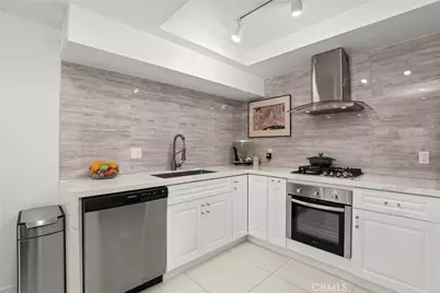 10926 Bluffside Drive #30, Studio City, CA 91604 - Photo 11