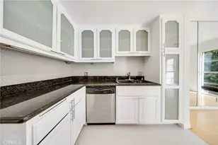 1401 S Bentley Ave, Los Angeles, CA 90025 - Photo 5