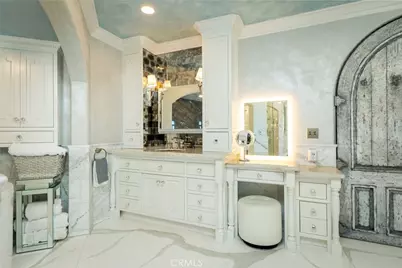 330 Kempton Road, Glendale, CA 91202 - Photo 33