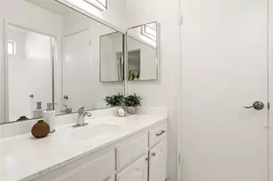 5412 Lindley Ave, Encino, CA 91316 - Photo 25