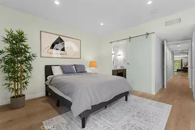 1045 N Kings Road #107, West Hollywood, CA 90069 - Photo 15