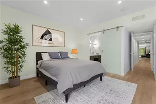 1045 N Kings Road, West Hollywood, CA 90069 - Photo 15
