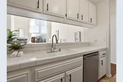 11044 Acama Street #302, Studio City, CA 91602 - Photo 11